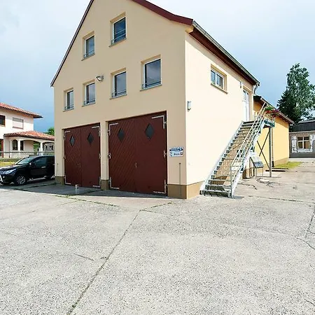 アパート Mueller